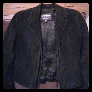 BLACK LEATHER JACKET